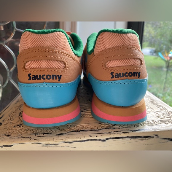 🆕 Saucony Savior Jae Tips Edition Sz 5 (Big Kid) OR EU 37 (Women’s 6.5/7) 🌟 - Picture 8 of 15